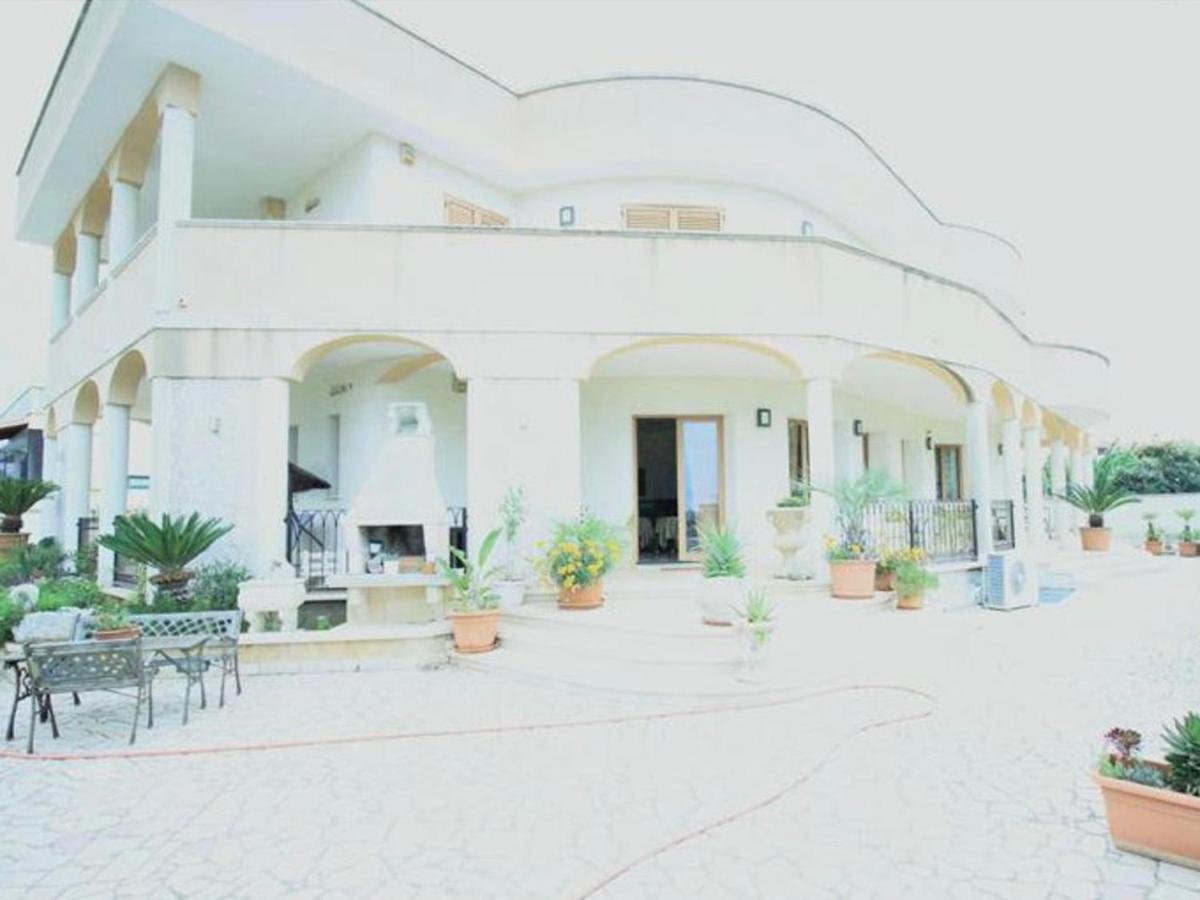 B&B Arcobaleno Salve Buitenkant foto