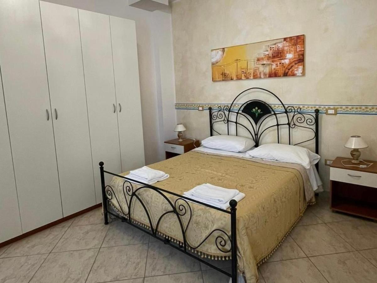 B&B Arcobaleno Salve Buitenkant foto